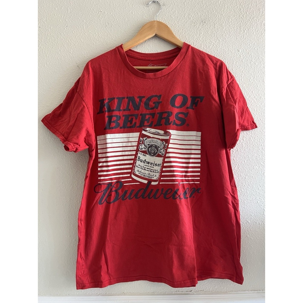 Budweiser King of Beers Graphic Tee Red Sz L Vintage Style Distressed Cracked